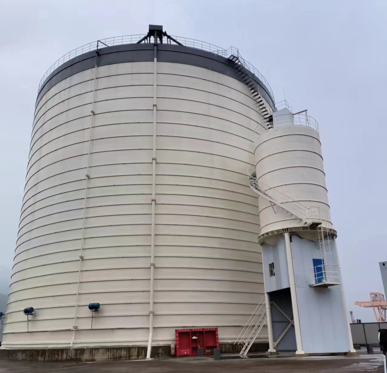 革吉10万吨水泥钢板库